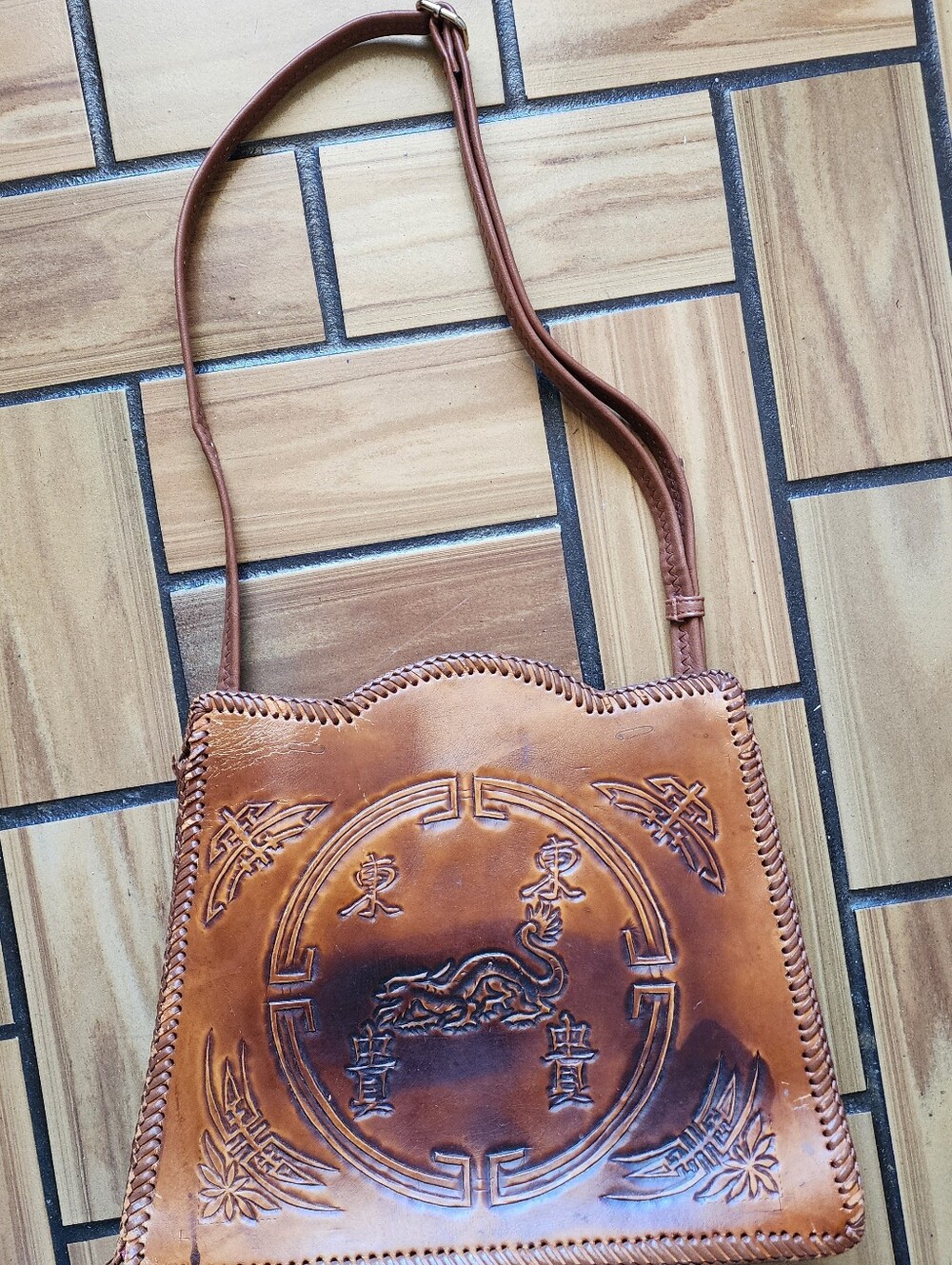 Old Leather Bag - Picture 4 of 10